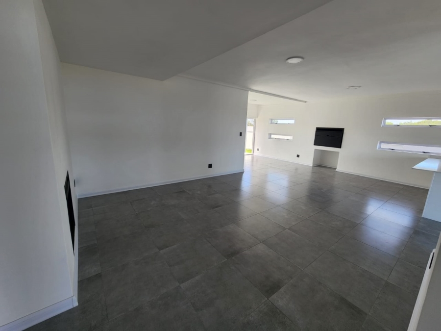 3 Bedroom Property for Sale in Aston Bay Eastern Cape